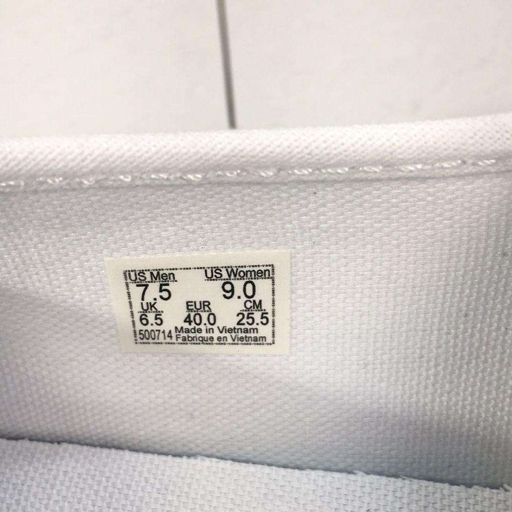 NWOT Vans Mary Jane Sport Pumps in White Women’s 9 - Picture 7 of 9